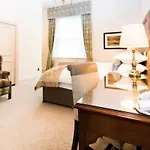 Macdonald Old England & 4*