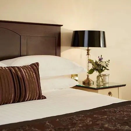 맥도날드 올드 잉글랜드 호텔&스파