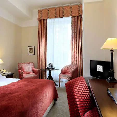 맥도날드 올드 잉글랜드 호텔&스파 호텔 4*