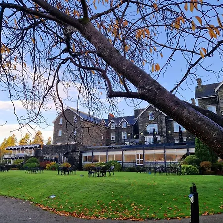 Hotel Macdonald Old England & 4*