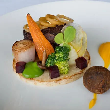 맥도날드 올드 잉글랜드 호텔&스파 호텔