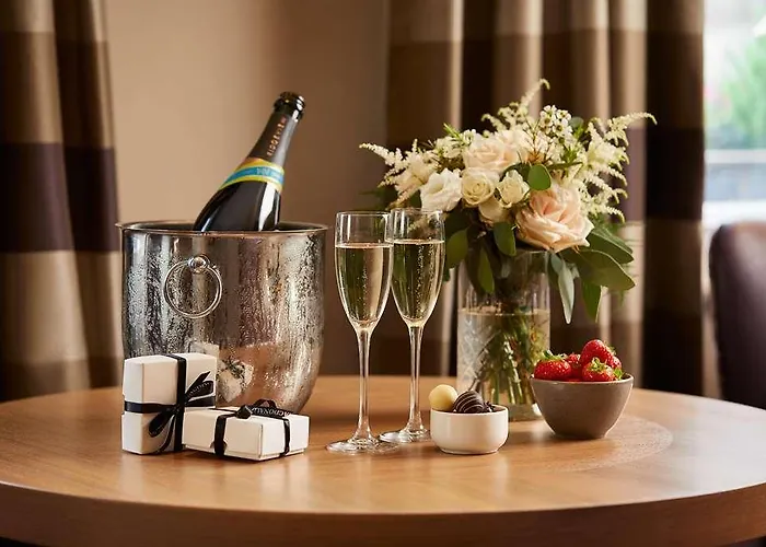 وسبا ماكدونالد أولد إنغلاند باونيس أون وينديرمير