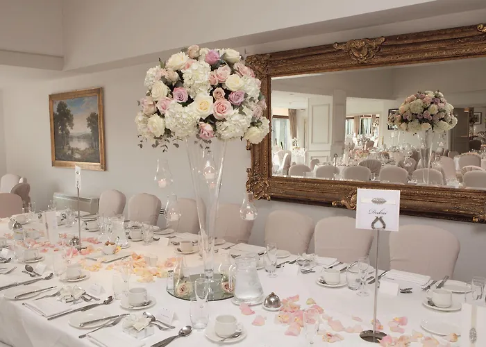 وسبا ماكدونالد أولد إنغلاند