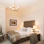 Macdonald Old England & 4*