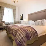 Hotel Macdonald Old England & 4*