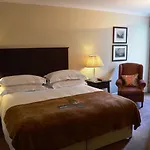 Macdonald Old England & Hotel 4*