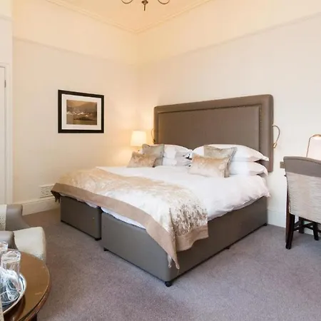 Macdonald Old England & 4* Bowness-on-Windermere