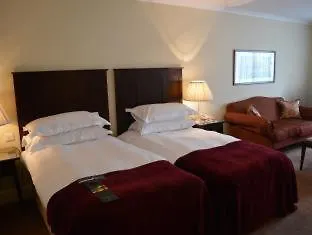 Macdonald Old England & 4*