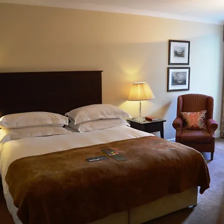Macdonald Old England & Hotel 4*