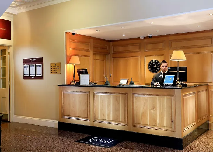 Macdonald Old England & 4* Bowness-on-Windermere