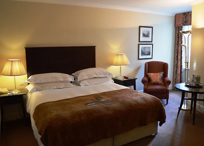 Macdonald Old England & Hotel 4*