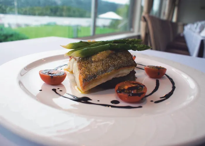 Macdonald Old England & Hotel 4*